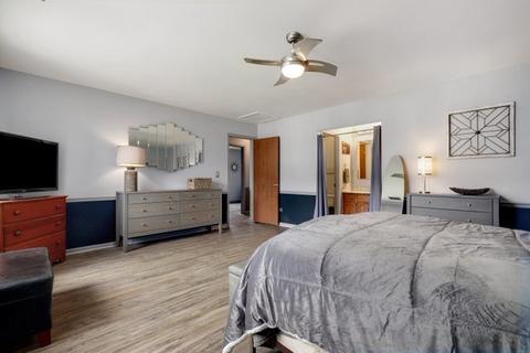 240 Windsor Ln #C, Willowbrook, IL 60527 photo 13