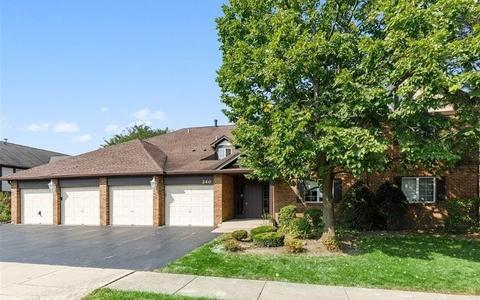 240 Windsor Ln #C, Willowbrook, IL 60527 photo 1