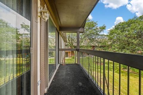 240 Windsor Ln #C, Willowbrook, IL 60527 photo 24