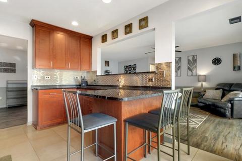 240 Windsor Ln #C, Willowbrook, IL 60527 photo 11