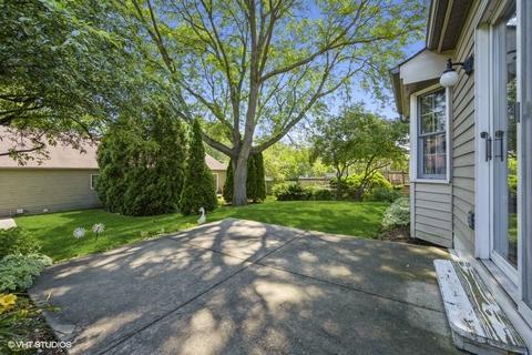 665 Alice Pl, Elgin, IL 60123 photo 11