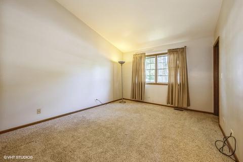 665 Alice Pl, Elgin, IL 60123 photo 6
