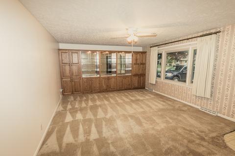 1303 N Walnut St, Normal, IL 61761 photo 8