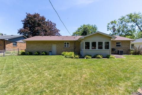 1303 N Walnut St, Normal, IL 61761 photo 3
