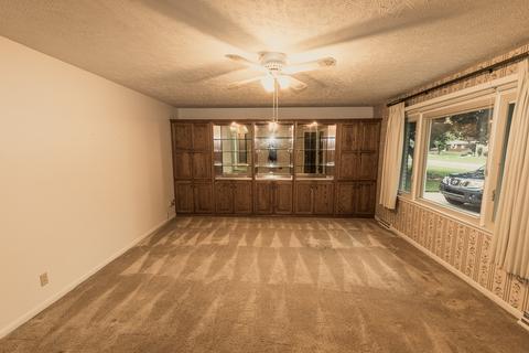 1303 N Walnut St, Normal, IL 61761 photo 9