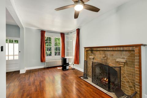 495 Laurel St, Elgin, IL 60120 photo 5
