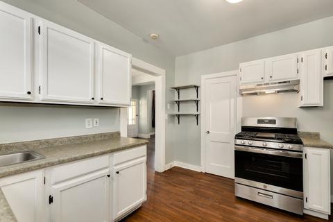 495 Laurel St, Elgin, IL 60120 photo 13
