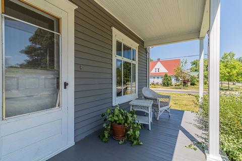 108 E Van Buren St, Philo, IL 61864 photo 5