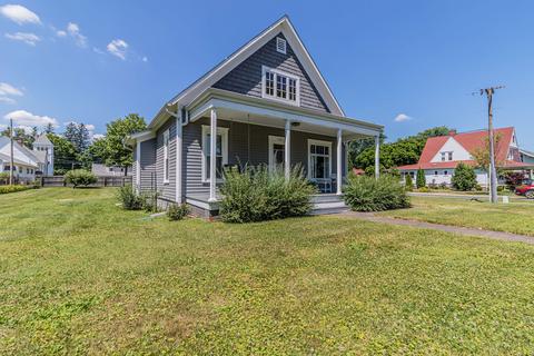 108 E Van Buren St, Philo, IL 61864 photo 3