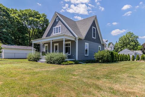 108 E Van Buren St, Philo, IL 61864 photo 1