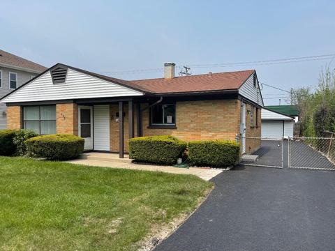 668 N Wayne Pl, Wheeling, IL 60090 photo 1