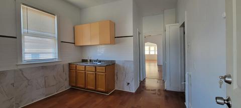 538 W Root St, Chicago, IL 60609 photo 8