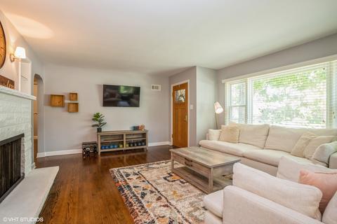522 N Elm St, Itasca, IL 60143 photo 4