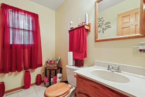23030 Miller Rd, Steger, IL 60475 photo 12