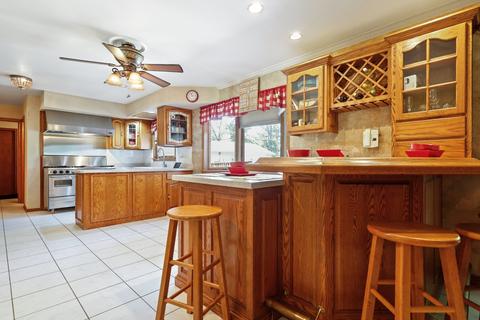 23030 Miller Rd, Steger, IL 60475 photo 9