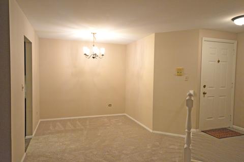 22 Creekside Cir #A, Elgin, IL 60123 photo 9