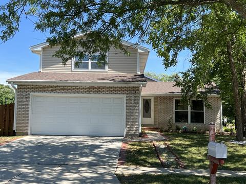 1930 Crescent Ct, Hoffman Estates, IL 60169 photo 1