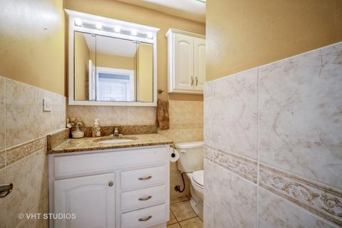 1930 Crescent Ct, Hoffman Estates, IL 60169 photo 7