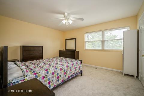 1930 Crescent Ct, Hoffman Estates, IL 60169 photo 11