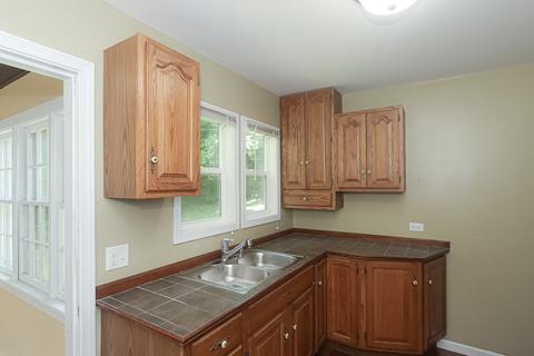 121 Brook St, Algonquin, IL 60102 photo 4