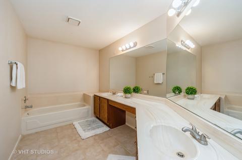 1618 Hadley Ct #D1, Wheeling, IL 60090 photo 13