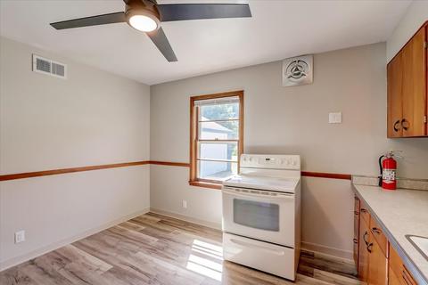 150 E River St, Rockton, IL 61072 photo 15