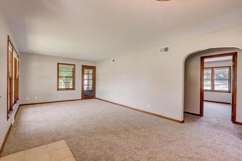 150 E River St, Rockton, IL 61072 photo 7