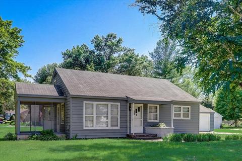 150 E River St, Rockton, IL 61072 photo 1