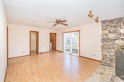 2313 Cedar St, Des Plaines, IL 60018 photo 10