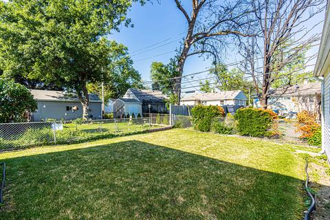 2313 Cedar St, Des Plaines, IL 60018 photo 19