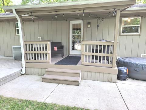 114 S Main St, Mclean, IL 61754 photo 10