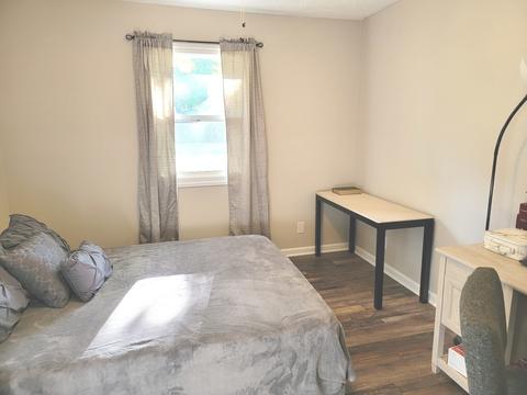 114 S Main St, Mclean, IL 61754 photo 27