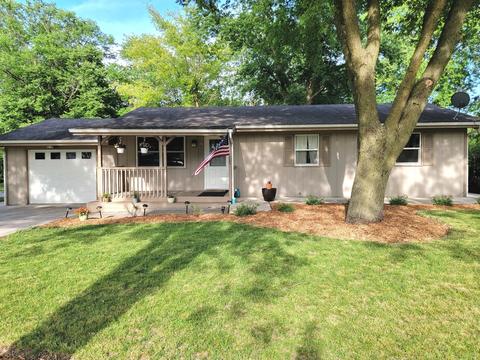 114 S Main St, Mclean, IL 61754 photo 1