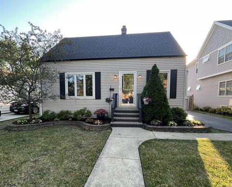 754 S Spring Rd, Elmhurst, IL 60126 photo 1