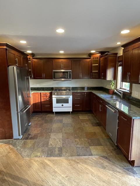 754 S Spring Rd, Elmhurst, IL 60126 photo 8