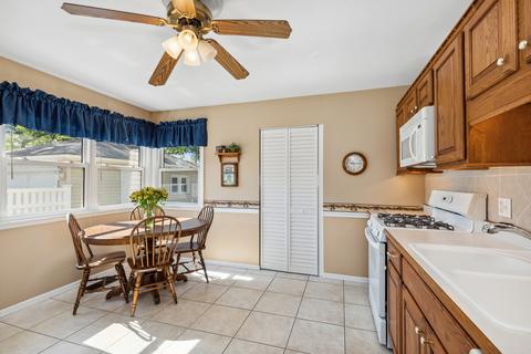 3609 Kingfisher Ln, Rolling Meadows, IL 60008 photo 6