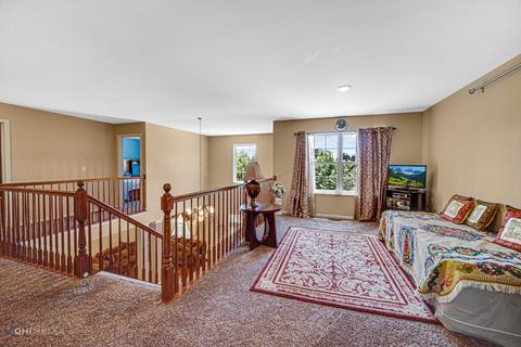 318 Monument Rd, Elgin, IL 60124 photo 16
