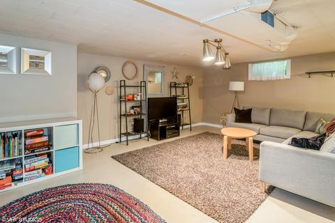 528 Selborne Rd, Riverside, IL 60546 photo 9
