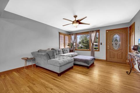 315 E Myrick Ave, Addison, IL 60101 photo 4