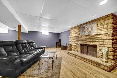 315 E Myrick Ave, Addison, IL 60101 photo 18