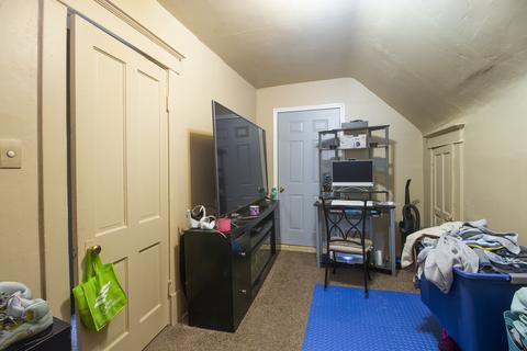 348 W Stone St, Kankakee, IL 60901 photo 10