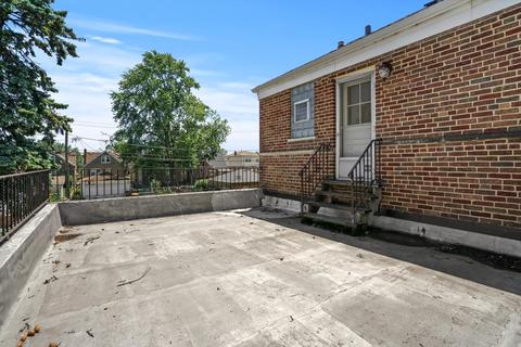 3631 Maple Ave, Berwyn, IL 60402 photo 12
