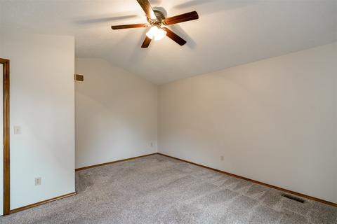 17 Reading Rd, Bloomington, IL 61701 photo 21