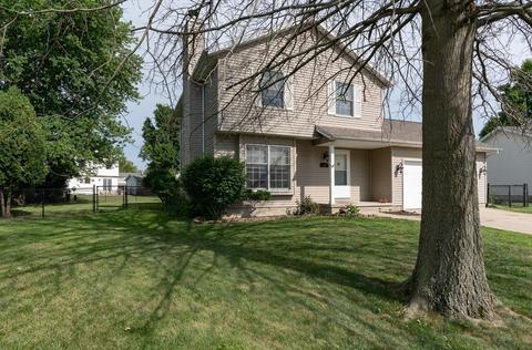 17 Reading Rd, Bloomington, IL 61701 photo 2