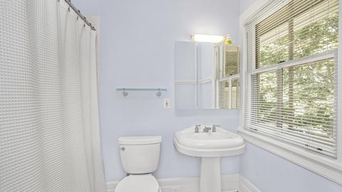 1502 Davis St, Evanston, IL 60201 photo 21