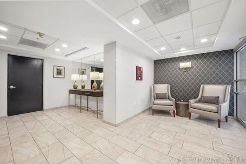 455 W Front St #409, Wheaton, IL 60187 photo 3