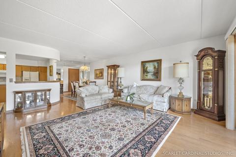 455 W Front St #409, Wheaton, IL 60187 photo 5