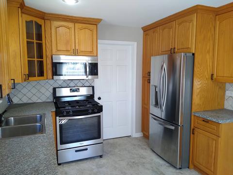 7649 Long Ave, Burbank, IL 60459 photo 3