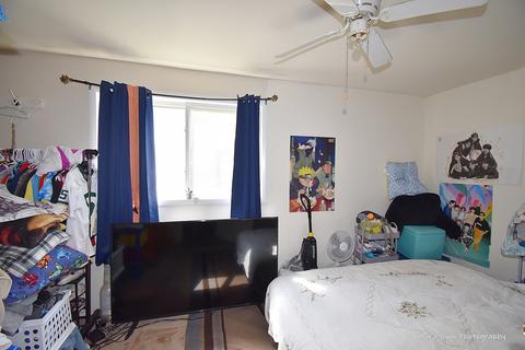 736 Superior St, Aurora, IL 60505 photo 5