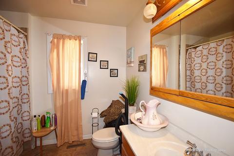 736 Superior St, Aurora, IL 60505 photo 10